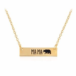 Mama bear 🐻 necklace gold color